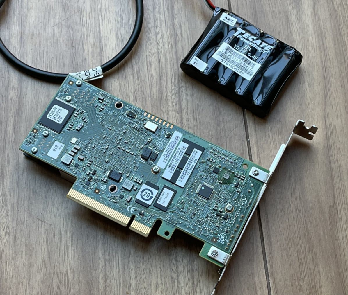 ☆美品送無☆LSI MegaRAID 9362-8i(NEC部品N8103-177) SAS RAID