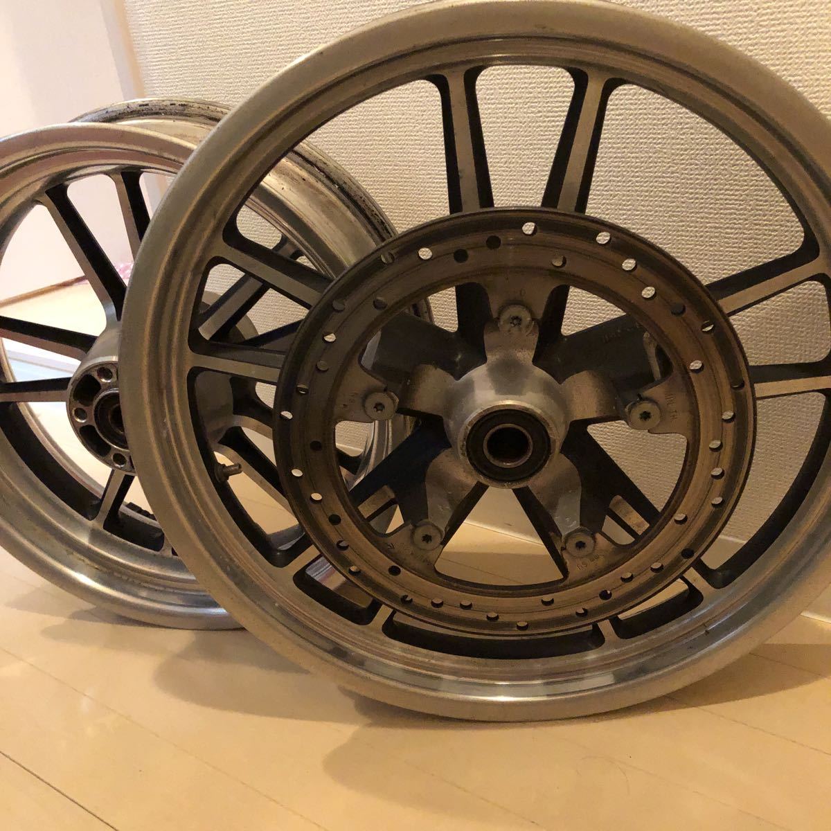 ハーレー ダイナ06用07用純正ホイール前後セット