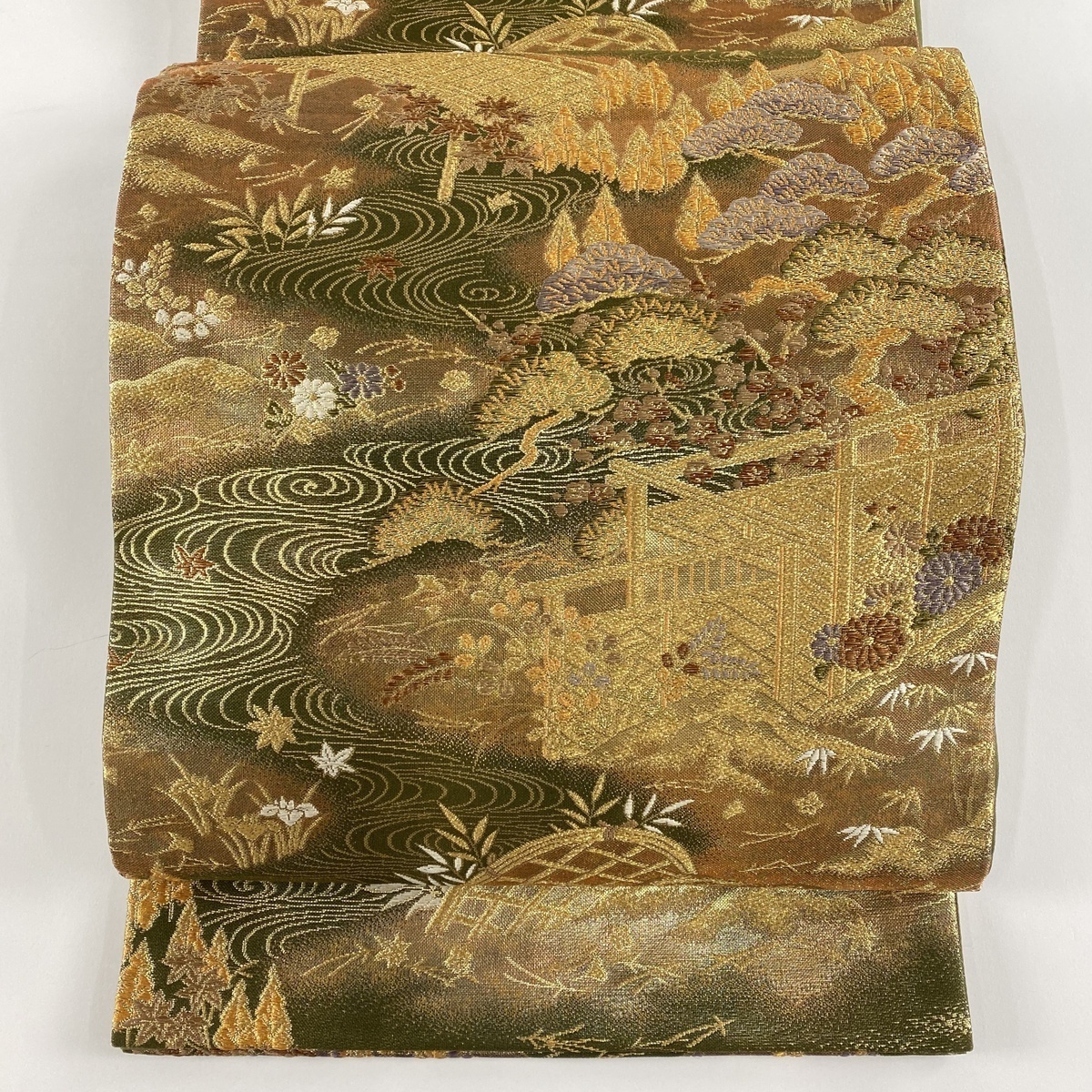 袋帯 美品 秀品 山並み風景 橋 金糸 箔 金色 六通 正絹 【中古】 ☆☆☆