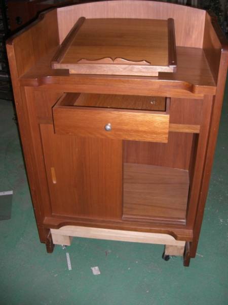 教会家具 説教台 講壇 幅約76cm Used 家具 インテリア 売買されたオークション情報 Yahooの商品情報をアーカイブ公開 オークファン Aucfan Com