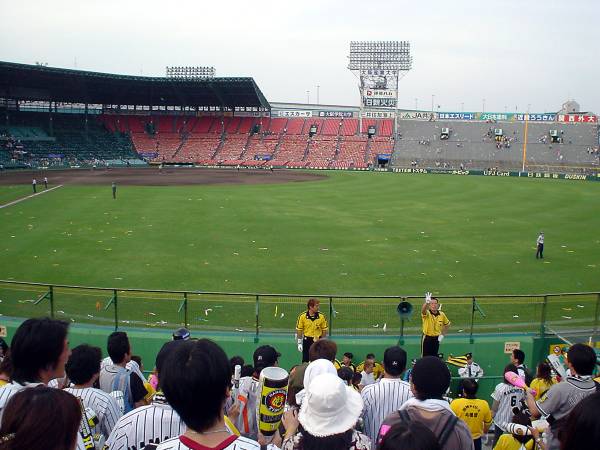 超良席 阪神タイガース 甲子園球場ライト外野年間指定席ペア その他 売買されたオークション情報 Yahooの商品情報をアーカイブ公開 オークファン Aucfan Com