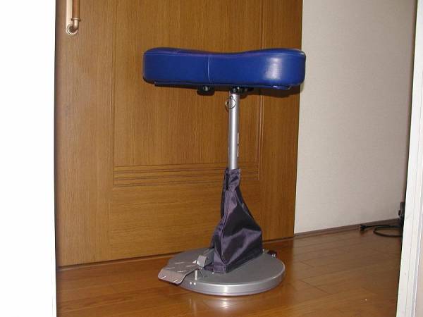ハーツエイコーの簡易移乗機「こまわりさん」(介助用)｜売買された