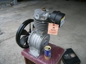 新品ですアネスト岩田 ANEST IWATA エアーコンプレッサー F15-10  