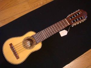 ◇ムシカリアMUSIKALIA ボリビア製アルマジロチャランゴ 未使用(弦楽器 