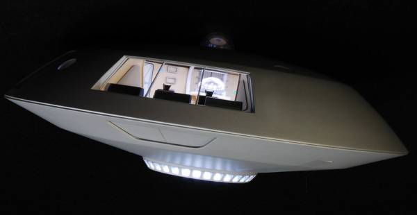 宇宙家族ロビンソン 宇宙船ジュピター2号 塗装済み完成品+電飾