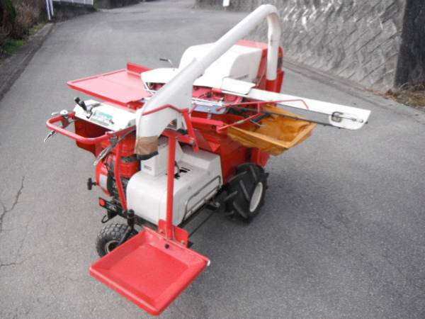 取引中】ハーベスター 脱穀機 片倉 取引中】ハーベスター 脱穀機 片倉