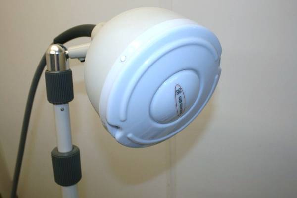☆ OG技研 マイクロサーミー マイクロ波治療器 ME-3100 医療用(健康 