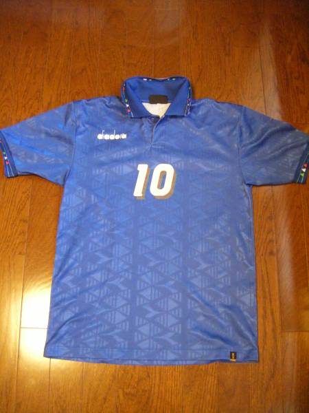 ロベルトバッジョユニフォーム ディアドラ製イタリア代表 イタリア 売買されたオークション情報 Yahooの商品情報をアーカイブ公開 オークファン Aucfan Com
