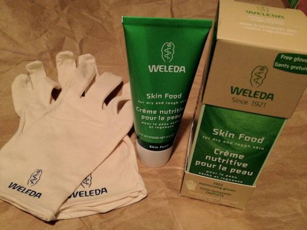 送料無料☆彡手袋付き★話題のヴェレダ スキンフードクリーム_1