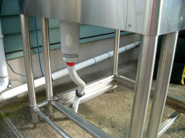 激安中古バックガード付シンク　ガーデニングやお庭でもどうぞ_2