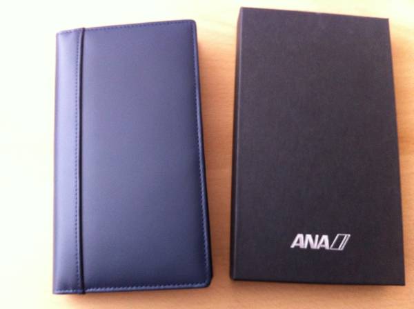 ANAスーパーフライヤーズ会員限定手帳　2012年版_1