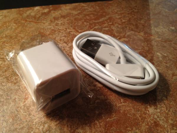 新品純正仕様iPod touch/iPhone/3-4S USBケーブル+AC充電_1