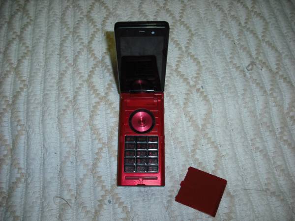 docomo n905i USED 白ロム_3