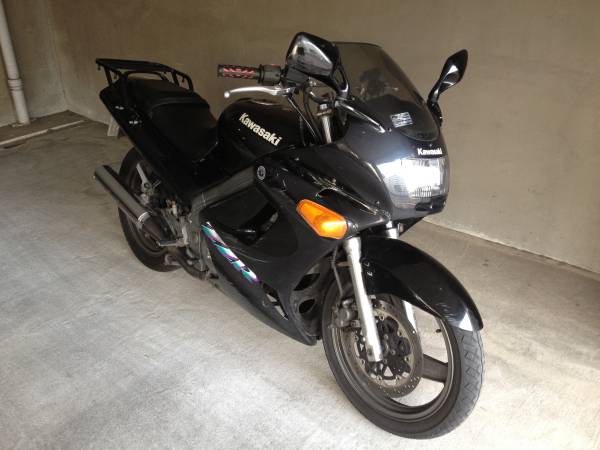 ZZR250 人気のブラック 実動車 ZZR 250 ZZR-250(126cc-250cc  