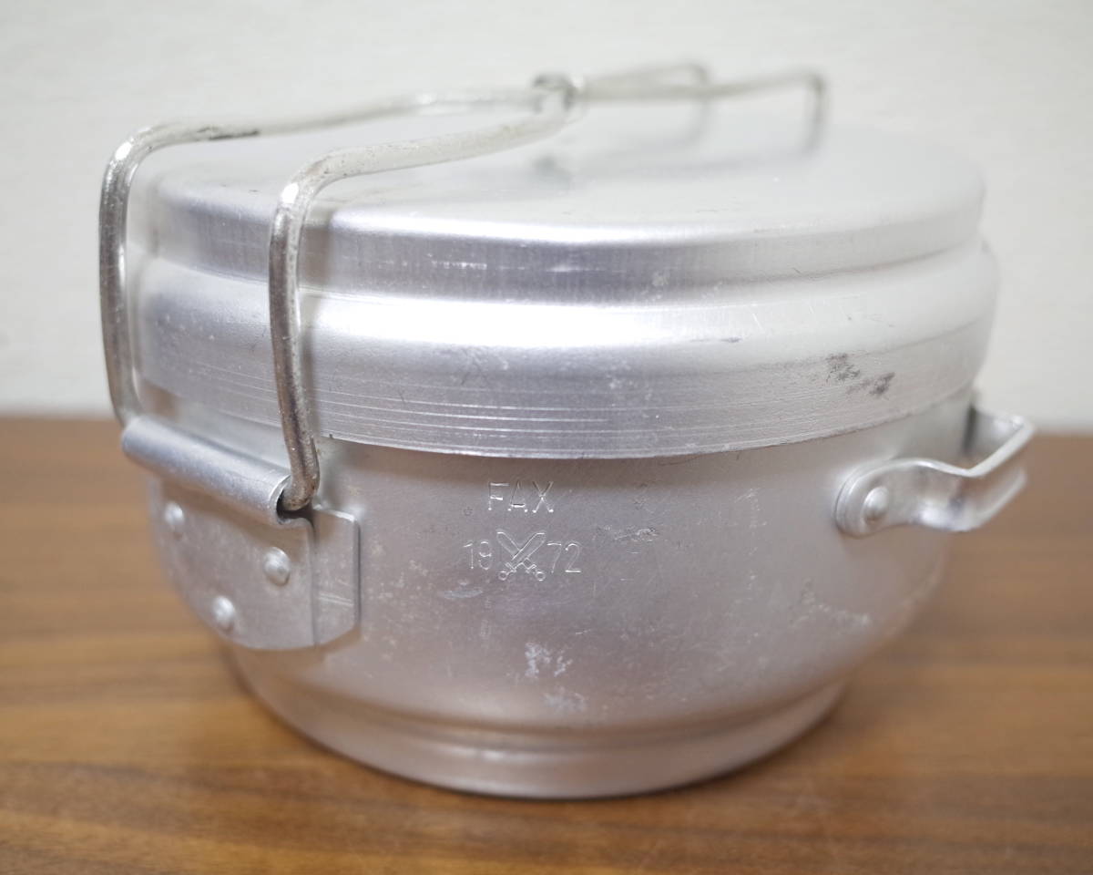 送料無料】FGM021□チェコ軍メスキット/耳付き/1972刻印□放出品