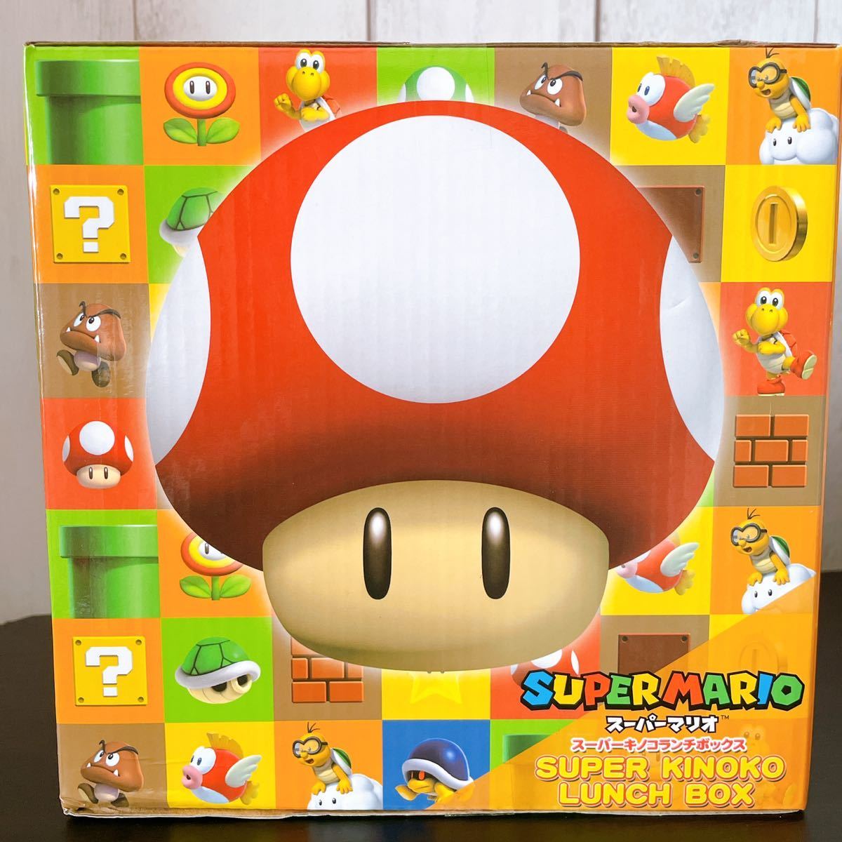 Super Mario スーパーマリオ スーパーキノコ ランチボックス 赤キノコ 弁当箱 弁当箱 売買されたオークション情報 Yahooの商品情報をアーカイブ公開 オークファン Aucfan Com