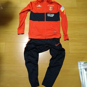 まとめ買い歓迎 浦和レッズ支給 ジャージズボン 9月5日まで 21公式店舗 Siauliumn Lt