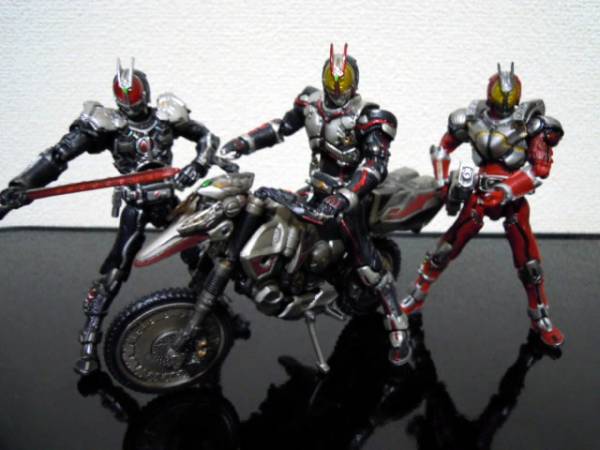 S.I.C.極魂 4体 ファイズ555　アクセル ブラスター オートバジン_1