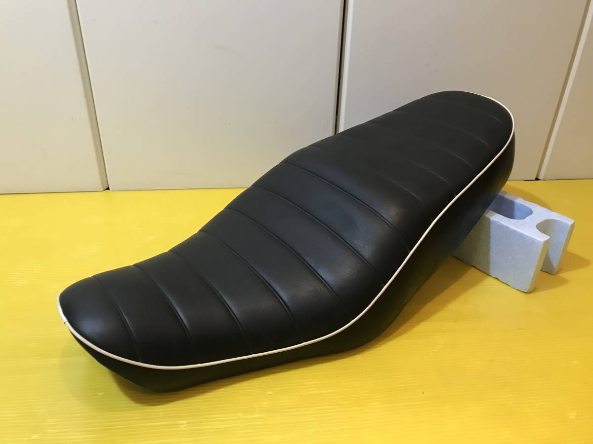 純正シート W400 カワサキ | W800 KAWASAKI カワサキW650 タックロール 