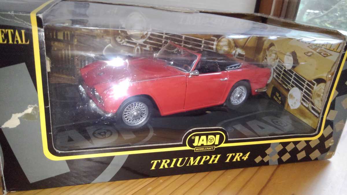【高品質，SALE】 1/18 ミニカー トライアンフ TR4(乗用車)｜売買されたオークション情報、yahooの商品情報をアーカイブ公開 - オークファン 乗用車