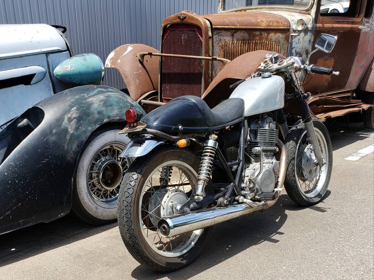 アルミタンク SR400 ポン付け可能 オマケ付 燃料タンク フューエル 