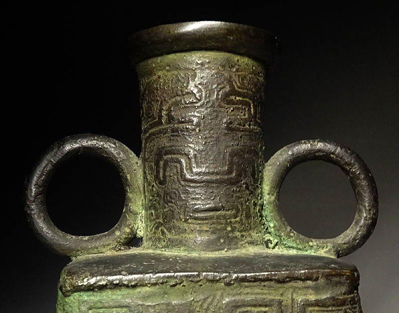 緑屋i□ 中国古玩 古銅 饕餮紋 双耳 花瓶 壺 唐物 時代物