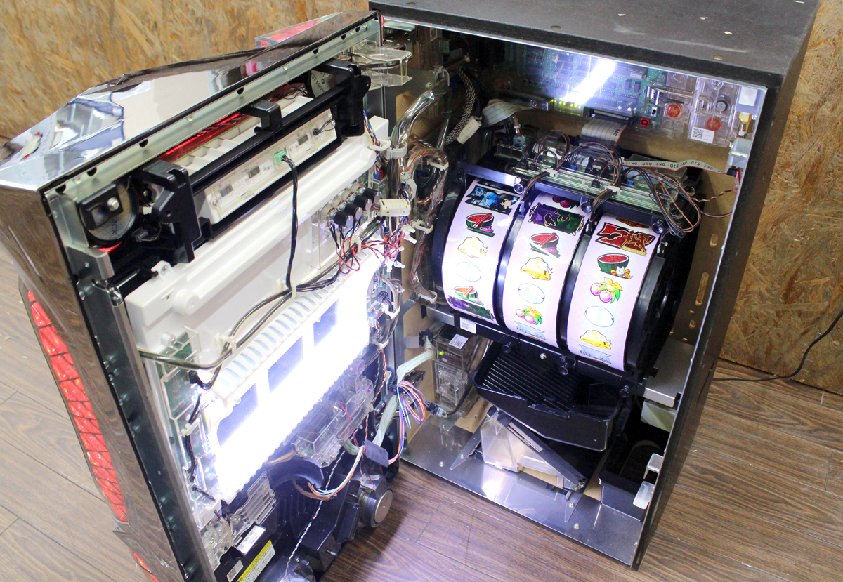 札幌 引き取り ☆Sammy/サミー パチスロ 偽物語 コイン不要機 家庭仕様