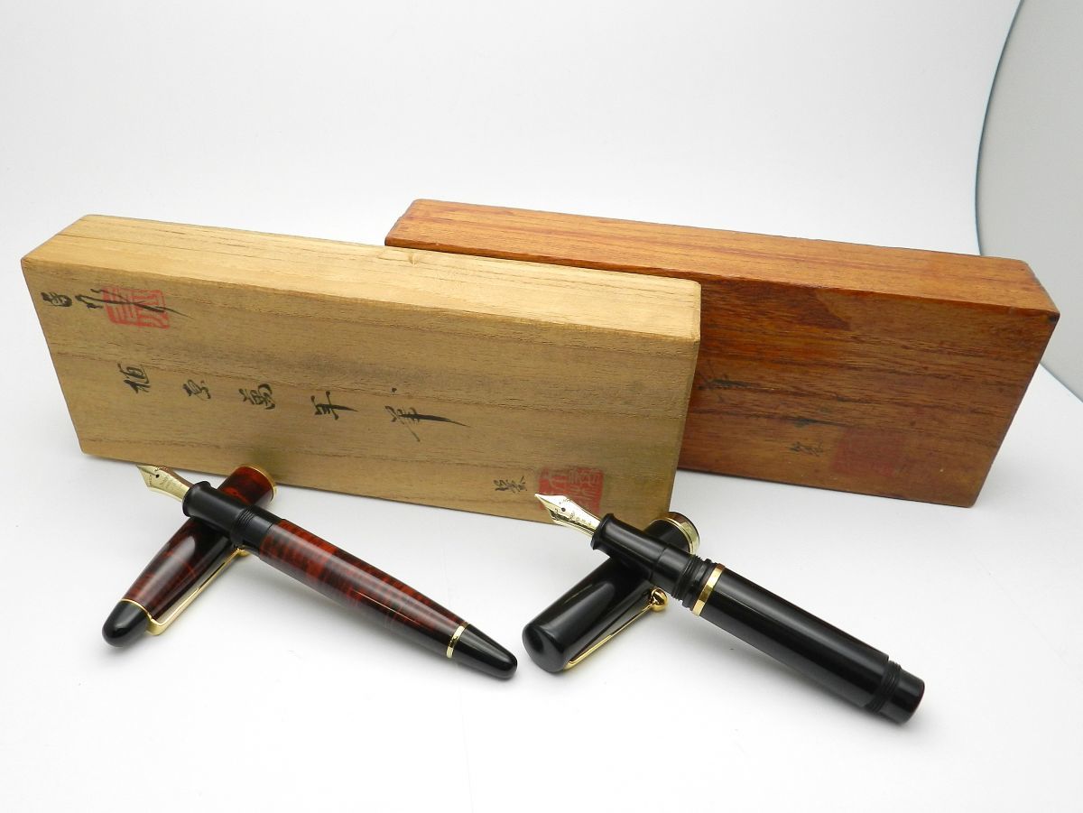 1000円スタート 万年筆 2点 大橋堂 OHASHIDO SINCE 1912 J.S.U ペン先14K 共箱付 ブラックボディ/木目調ボディ 筆記用具 文房具 D211