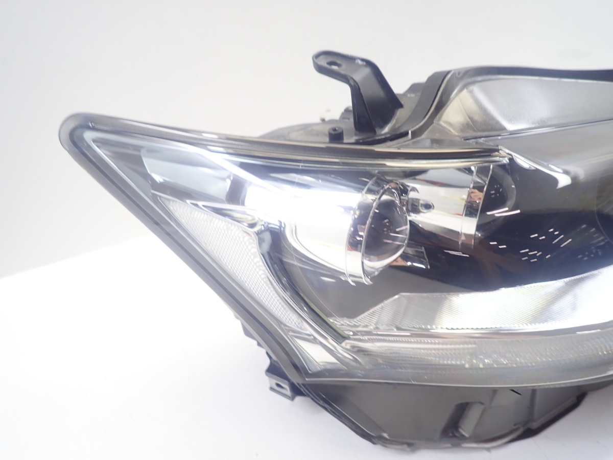 極上品/破損無 レクサス CT200 ZWA10 LED ヘッドライト 右 右側 コイト