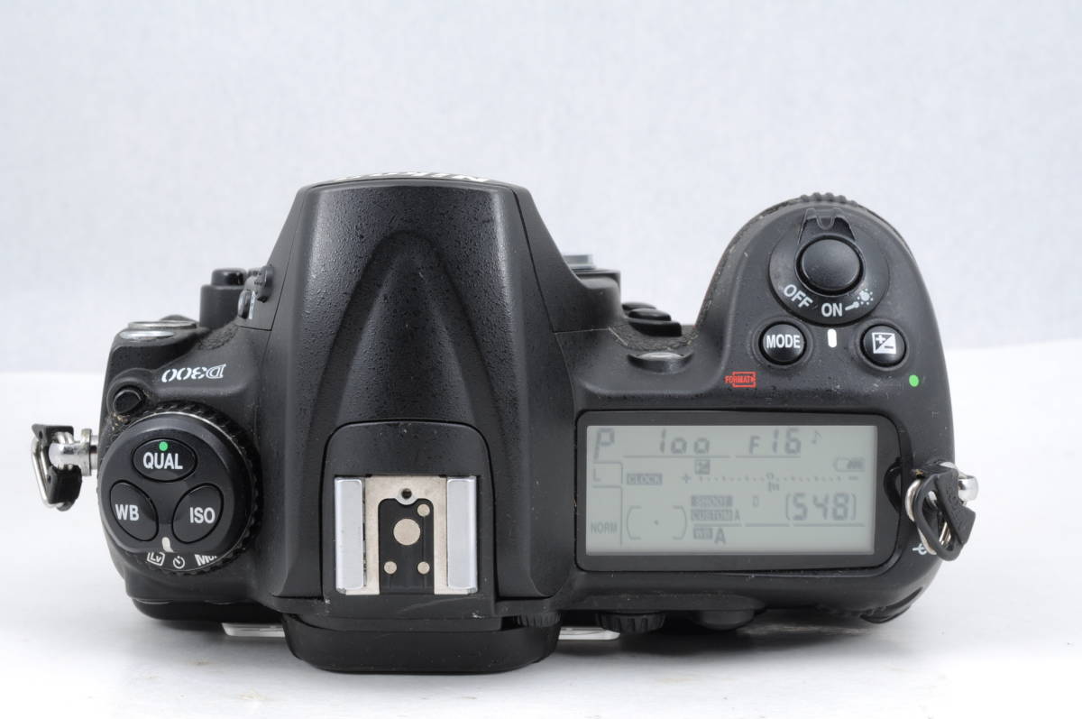 動作品 ニコン Nikon D300 ボディ デジタル一眼レフカメラ SanDisk 