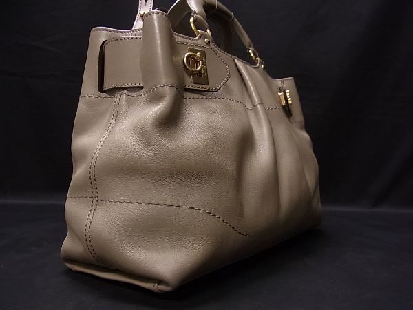 1円 □美品□ Salvatore Ferragamo フェラガモ DH-21 D313 ガンチーニ 