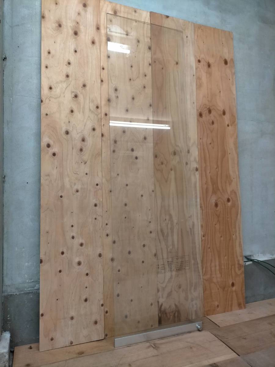 ガラス 材料 ガラス扉 ガラス板 ガラス棚 174.7㎝×49㎝×9㎜/170.5㎝×48.7㎝×6㎜ No，1 透明 ガラス棚棚板用の透明ガラス／サイズオーダー◎ 送料無料 通販モノタロウ 棚板&frasl;仕切り板 ）