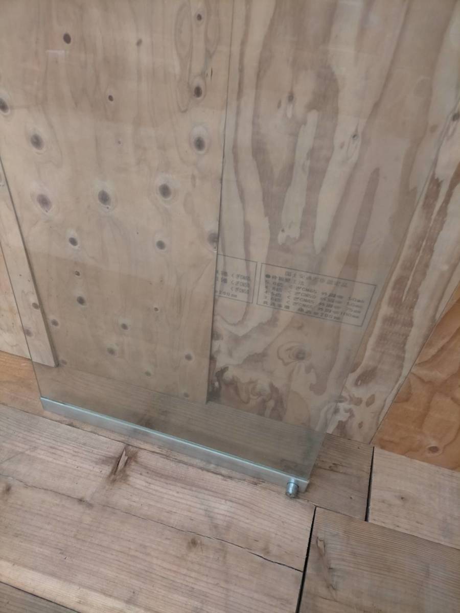 ガラス 材料 ガラス扉 ガラス板 ガラス棚 174.7㎝×49㎝×9㎜/170.5㎝×48.7㎝×6㎜ No，1 透明 ガラス棚棚板用の透明ガラス／サイズオーダー◎ 送料無料 通販モノタロウ 棚板&frasl;仕切り板 ）