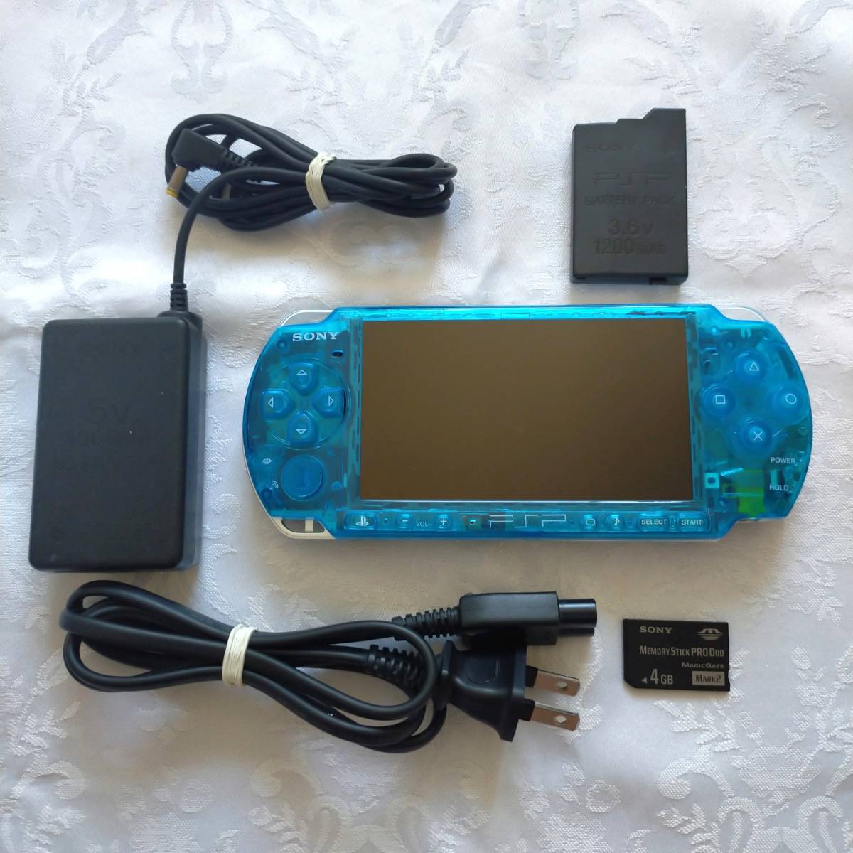 PSP-3000 スケルトン・ブルー すぐ遊べるセット！ 【公式通販】