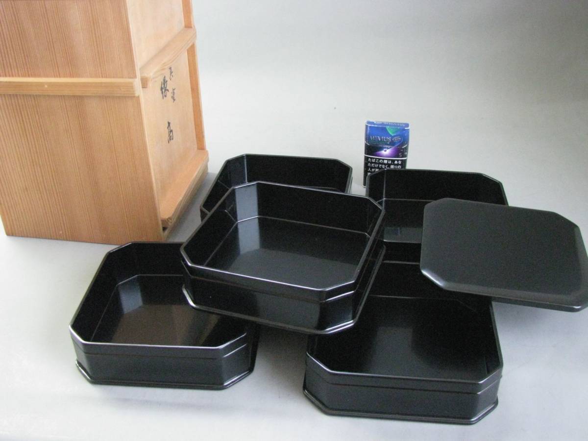 ☆茶道具☆縁高・真塗・五段重☆北村葵春☆共木箱☆木製漆器☆中古品