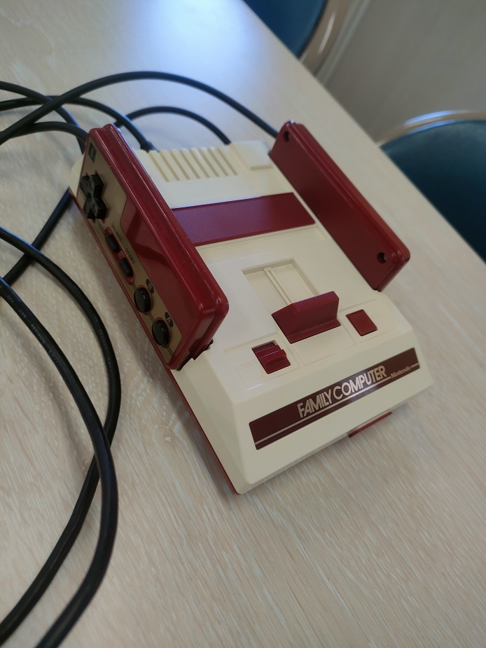 【中古】【美品】ニンテンドークラシックミニ　ファミリーコンピュータ　ファミコン　30タイトル内臓_3