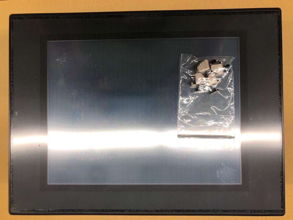 中古 KEYENCE VT2-10TB 表示器 タッチパネル 動作確認済 キーエンス