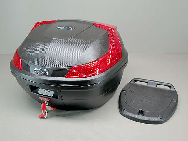 【得価，品質保証】 GIVI B37ND モノロックトップケース リアボックス 37L 78037 ベース付き SW1915(トップケース)｜売買されたオークション情報、yahooの商品情報をアーカイブ公開 - オークファン トップケース