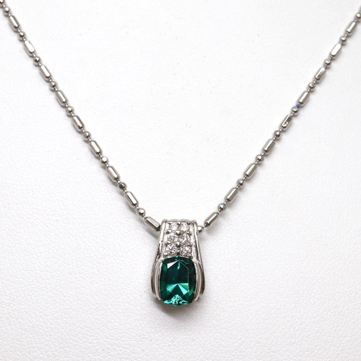 Crescent Vert(クレサンベール)】エメラルドネックレス/ペンダント 
