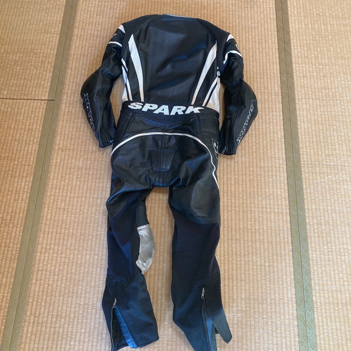 SPARK レーシングスーツ 革ツナギ 公式通販 中古美品MFJ公認SPARK 