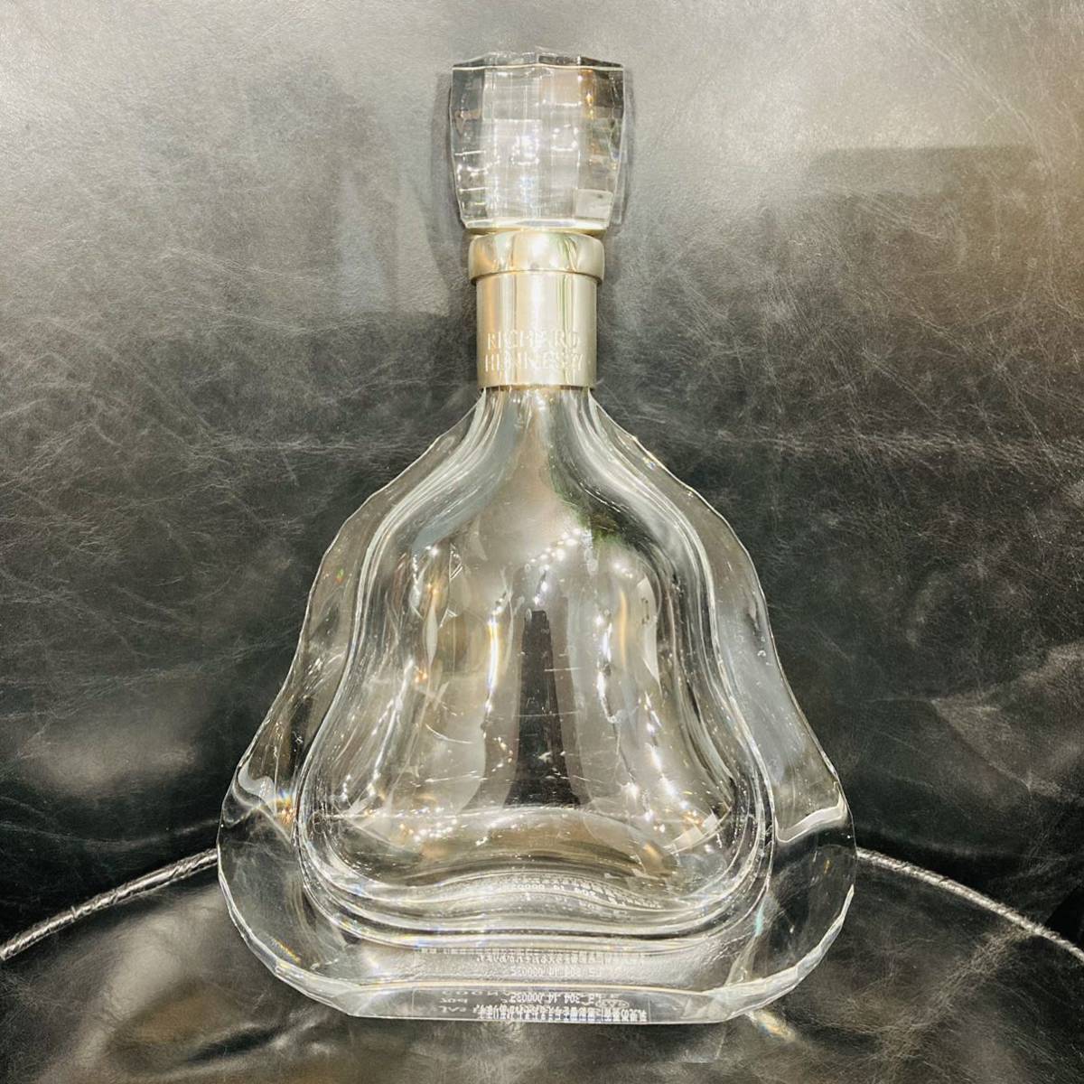 Richard Hennessy 空ビン箱