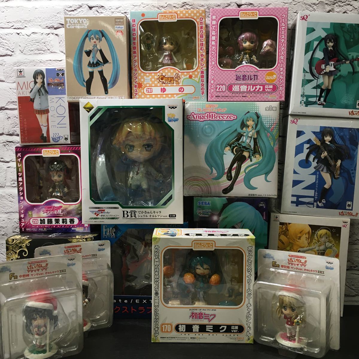 7011-0126 はつ初音ミク ねんどろいど けいおん 一番くじ 美少女 