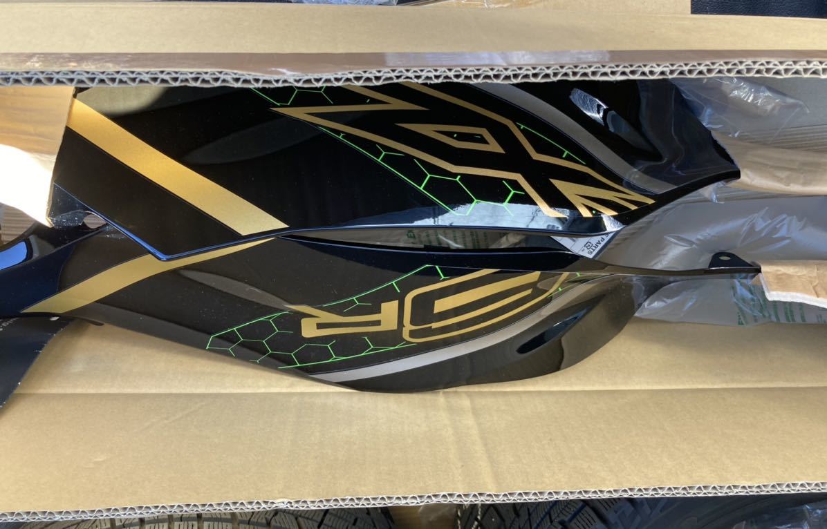 カワサキ KAWASAKI ZX6R ZXー6R サイドカバー サイドカウル KRTカラー