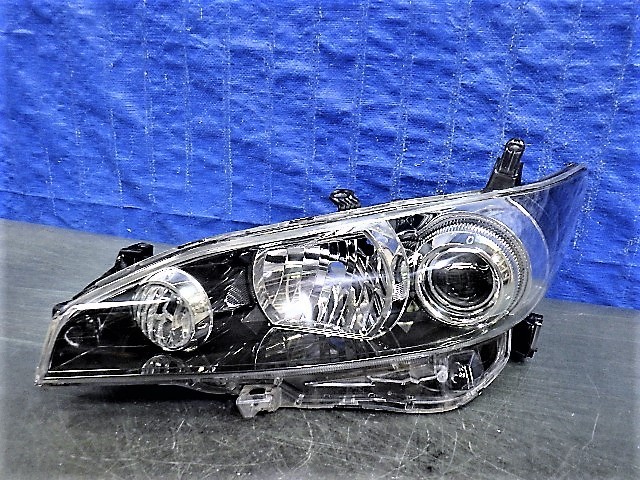 1798 ウィッシュ ZGE20G ZGE20W 後期 左ライト HID 68-16 美品