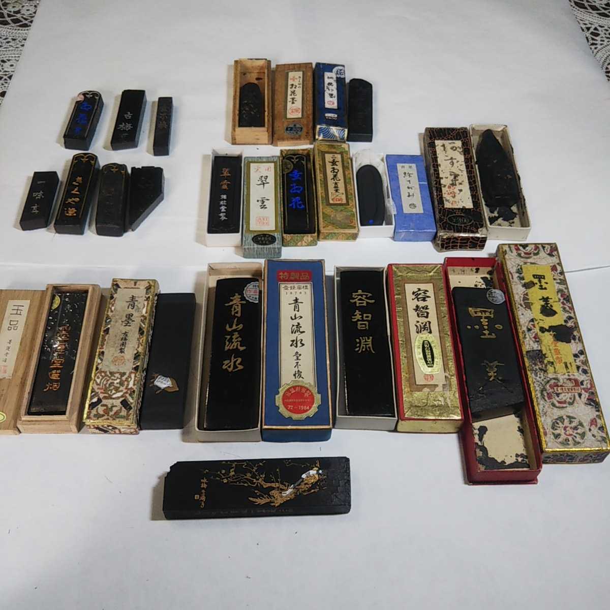 【真作】【複製】掛軸　良寛　工芸品　扇面和歌梅図　箱入　U181 新作登場，お得 《亀俵》 掛軸 扇面 和歌 梅之図 江戸時代後期の曹洞宗