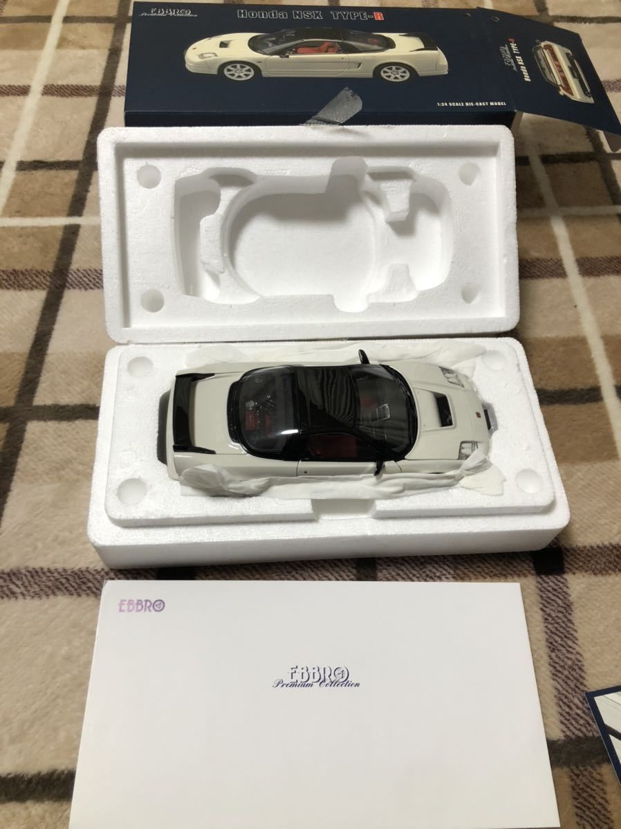 エブロEBBROホンダNSX-R1⁄24プレミアムコレクションホワイト中古品