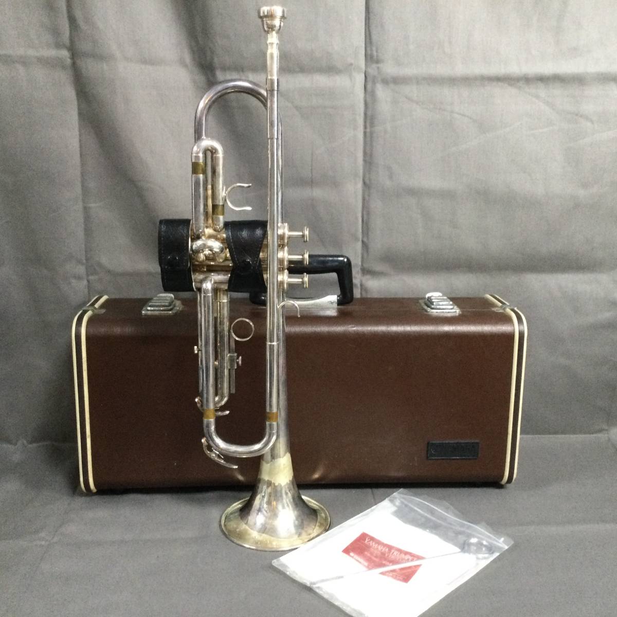 YAMAHA Trumpet YTR-3320 with Hard YTR-3320S Silver Wind checked