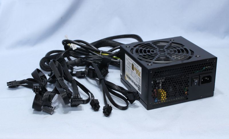 玄人志向 KRPW-BK750W/85+ 750W 80PLUS Bronze プラグイン ATX電源
