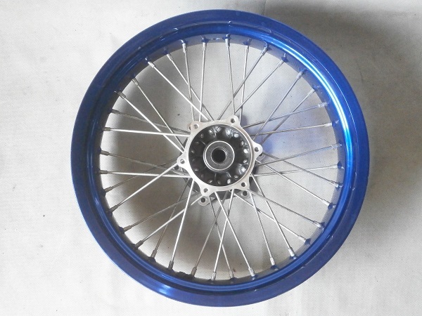 セール，大得価 ○KLX250，DトラッカーX用○17×4，00リア