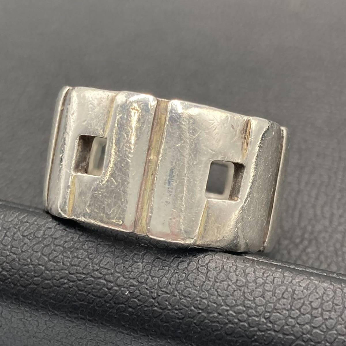 ★ GUCCI リング 17号 SILVER925 リング・指輪 17号GUCCI&frasl;グッチ シルバー925 ベルト アラベスク トレードマーク